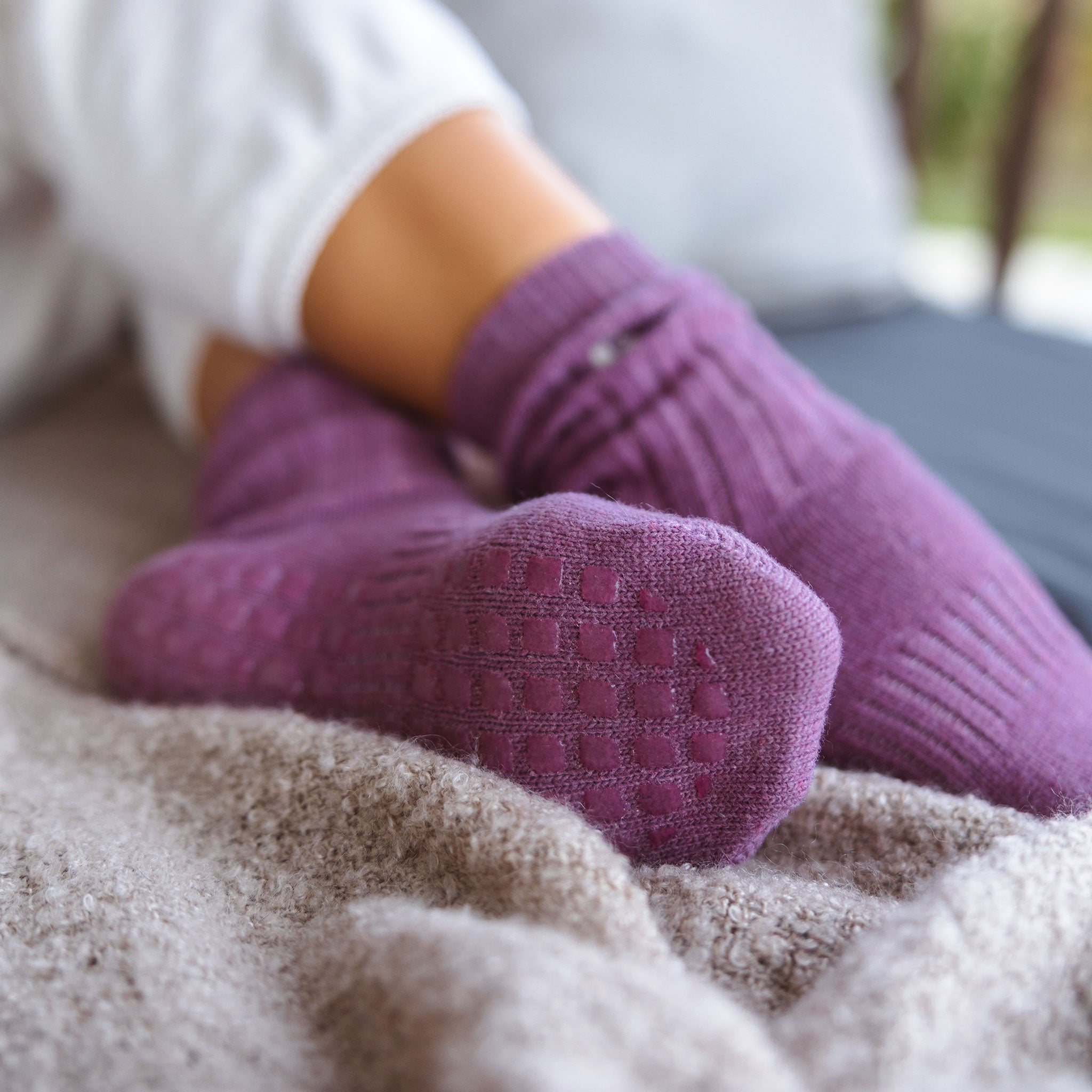 Serene Socks- Adult Merino Wool Non-Slip Socks- Viola- 1 pair